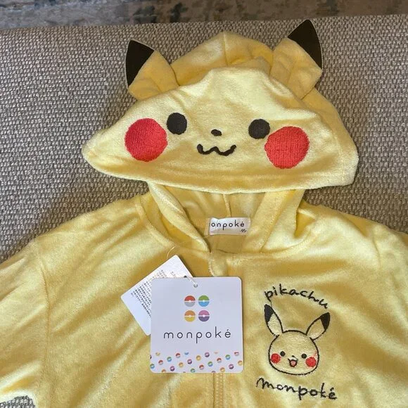 NWT Monpoké (Monpoke) Pickachu Cosplay Hooded Pajama Set